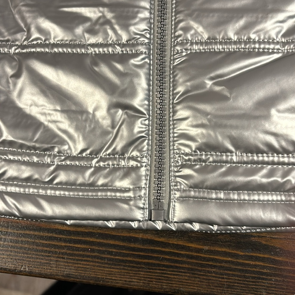 Avia silver Puffer Vest new - Picture 7 of 7